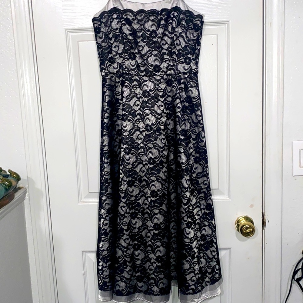 White House Black Market Black Lace Strapless Dress
